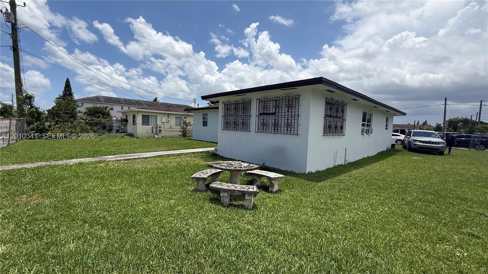 Residential in Florida City 3