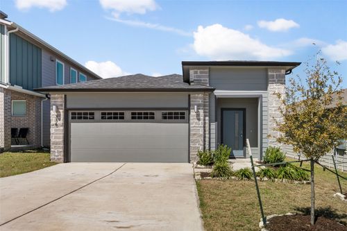 336 Fairfax Ave, San Marcos, TX, 78666-4680 | Card Image