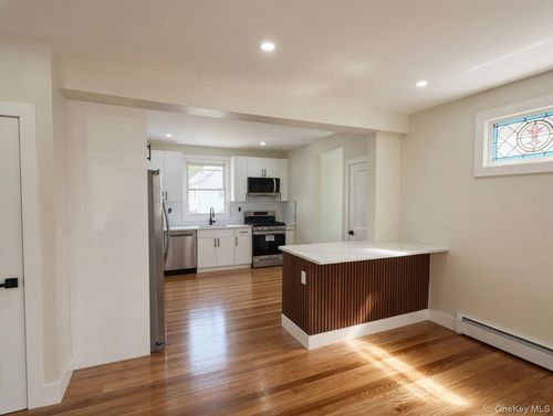 119-48 190th St, Saint Albans, NY, 11412-3621 | Card Image