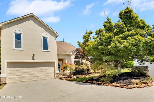 1124 Ferncliff Way, Knoxville, TN, 37923-6771 | Card Image