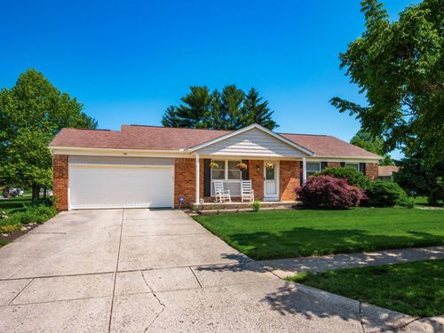 90 Flintlock Way, Canal Winchester, OH, 43110-1236 | Card Image