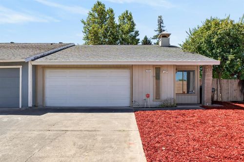 7711 Lakewood Park Drive, Sacramento, CA, 95828 | Card Image