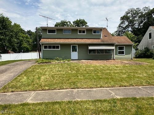 3154 Prior Drive, Cuyahoga Falls, OH, 44223 | Card Image