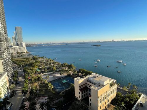 a2548-1717 N Bayshore Dr, Miami, FL, 33132-1103 | Card Image