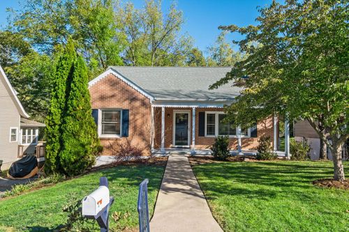 411 Hendren Ave, Staunton, VA, 24401 | Card Image