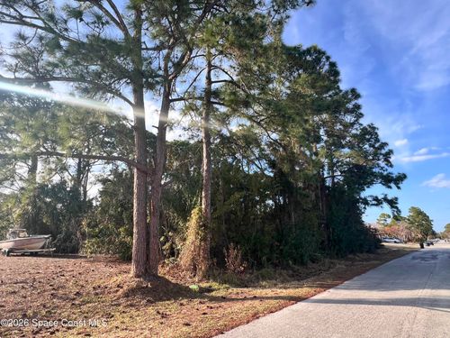 230 Aquarius Ave Se, Palm Bay, FL, 32909-3657 | Card Image