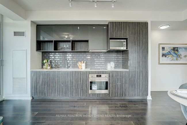 1102 - 52 Forest Manor Rd, Condo with 2 bedrooms, 2 bathrooms and 1 parking in North York ON | Image 13