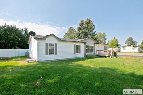 820 Singletree Ln, Idaho Falls, ID, 83402-2404 | Card Image