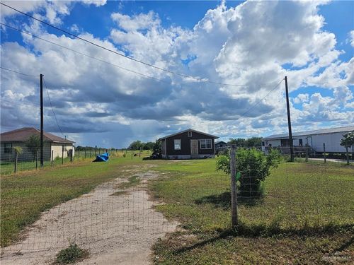 9209 Vista Ridge Dr, Edcouch, TX, 78538-3670 | Card Image