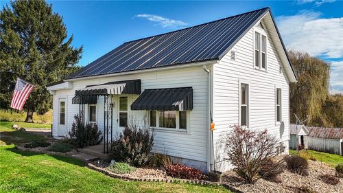 34104 Brownsville County Line Rd, New Matamoras, OH, 45767-9325 | Card Image