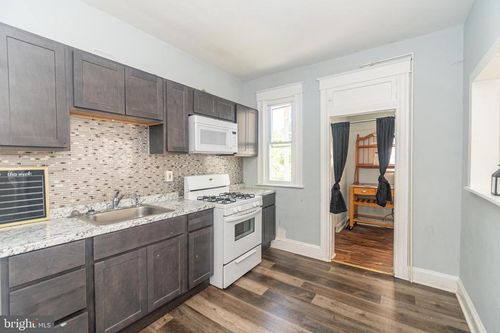 409 N Edgewood St, BALTIMORE, MD, 21229-3048 | Card Image