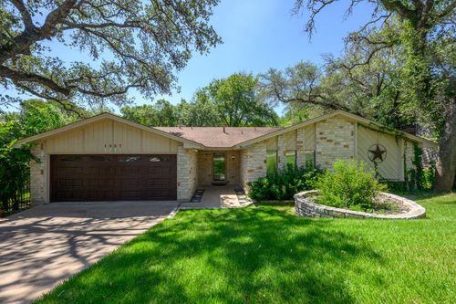 1907 Stoneridge Road, Austin, TX, 78746 | Card Image