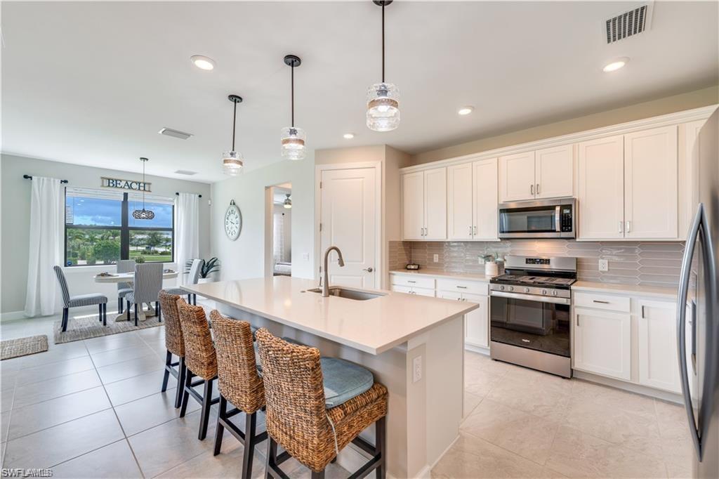 Residential Lease in ESTERO 5