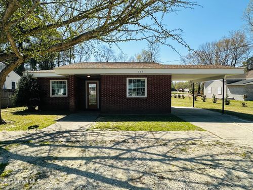 315 W Hill St, Warsaw, NC, 28398-1763 | Card Image