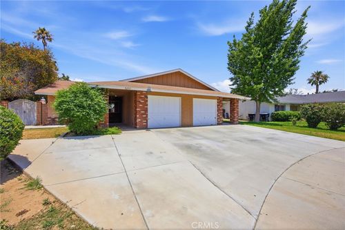 8231 Carnation Ct, Riverside, CA, 92503-1400 | Card Image