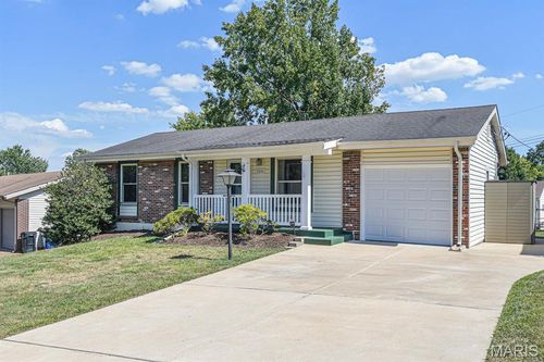 2006 Mark Anthony Dr, Fenton, MO, 63026-2136 | Card Image