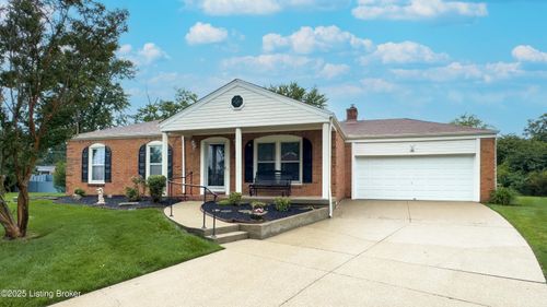 2204 Renown Dr, Jeffersontown, KY, 40299-2629 | Card Image