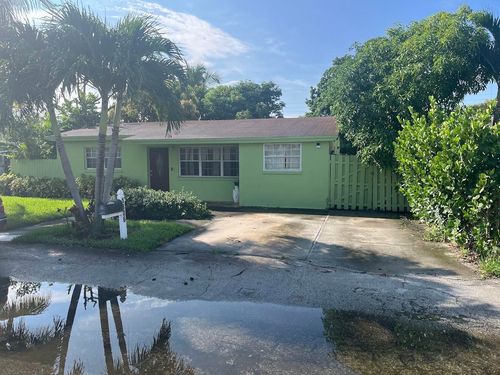 1306 Date Palm Dr, Lantana, FL, 33462-1402 | Card Image