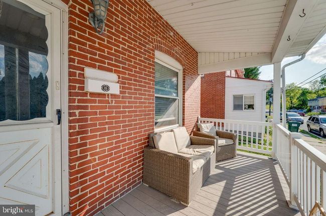 130 W Poplar St, Home with 3 bedrooms, 2 bathrooms and null parking in FLEETWOOD PA | Image 7