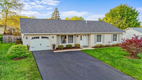 666 Surryse Rd, Lake Zurich, IL, 60047-2674 | Card Image