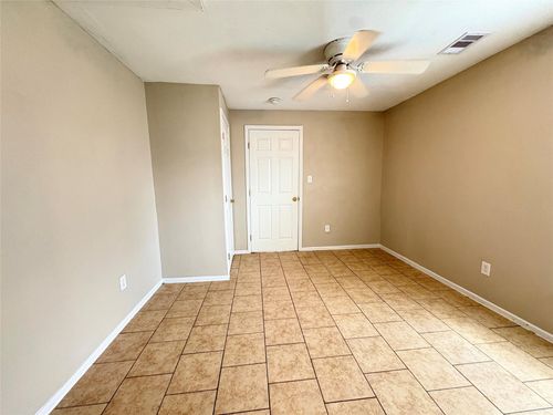 2505 Avenue E, Bay City, TX, 77414-6005 | Card Image