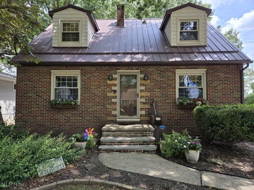 81 Hale St, Mogadore, OH, 44260-1174 | Card Image