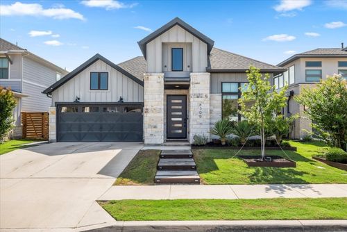 8309 Spire Vw, Austin, TX, 78744-1533 | Card Image