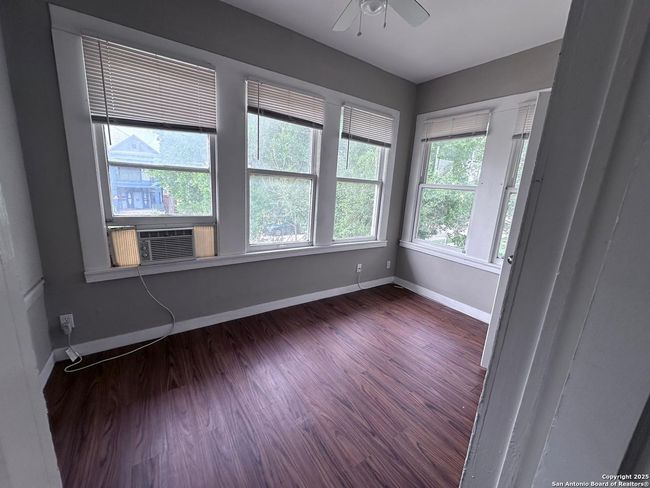APT-3 - 415 E Locust St, Condo with 2 bedrooms, 1 bathrooms and null parking in San Antonio TX | Image 6