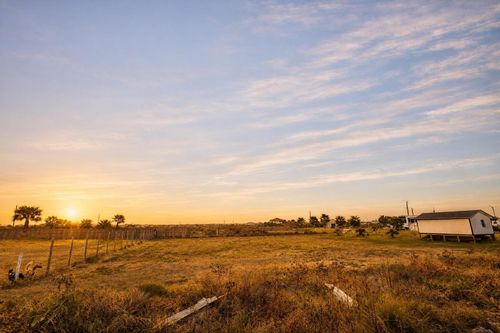 727 Simpson St, Bacliff, TX, 77518 | Card Image