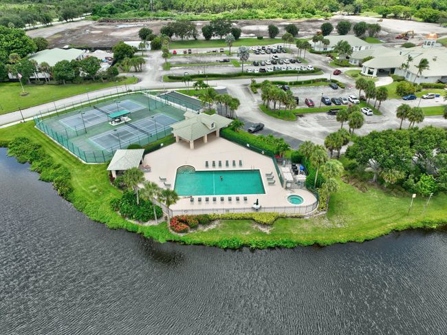 3484 Se Cormorant Pl, Condo with 2 bedrooms, 2 bathrooms and null parking in Hobe Sound FL | Image 44