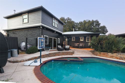 10872 Caprock Cir, Dallas, TX, 75218-1801 | Card Image