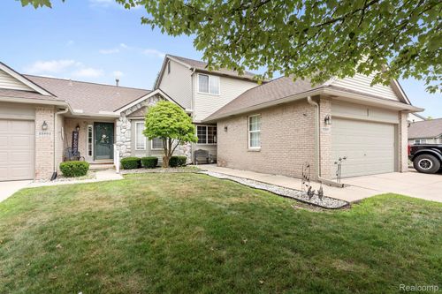 22897 Woodcreek Dr, Taylor, MI, 48180-9325 | Card Image