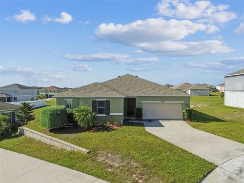 2305 Gladiolus Ln, MASCOTTE, FL, 34753-9563 | Card Image