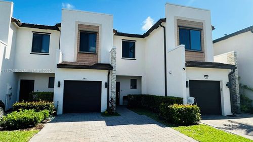 545 Ne 206th Ln, Miami, FL, 33179-3589 | Card Image
