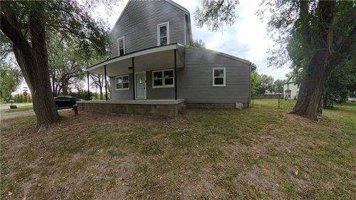 4770 Railroad Ave, Shawnee, KS, 66226-2261 | Card Image