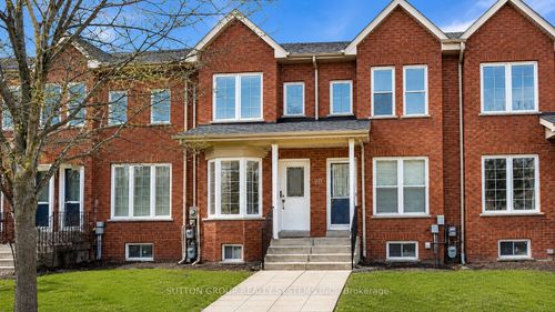 68 Osler St, Toronto, ON, M6P4A2 | Card Image