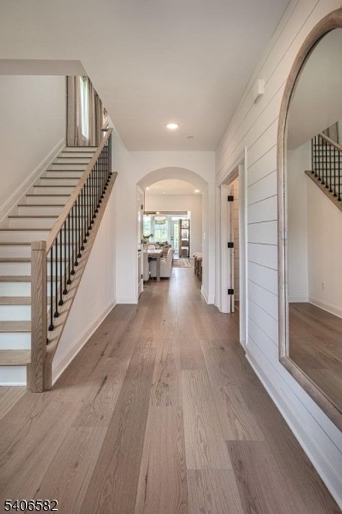 22 Whitaker Ln, Far Hills, NJ, 07931-2832 | Card Image