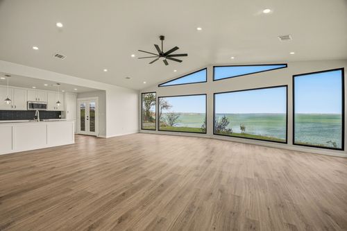 8245 Eagle Mountain Cir, Fort Worth, TX, 76135-9534 | Card Image