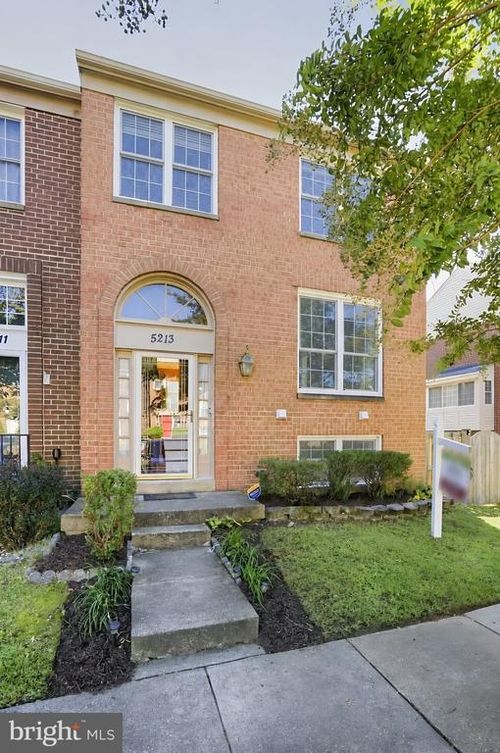 5213 Leeward Ln, ALEXANDRIA, VA, 22315-3944 | Card Image