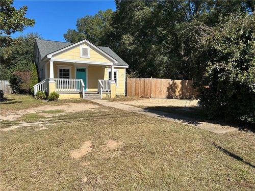 240 E 5th Ave, winder, GA, 30680-1809 | Card Image