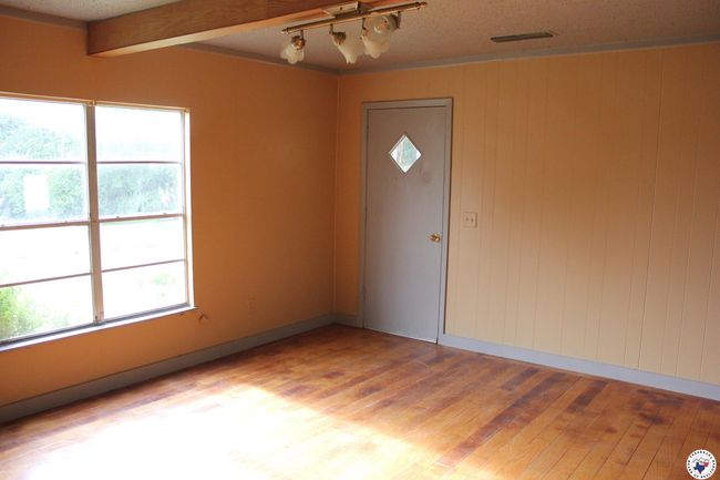 403 N Foster N Foster St, House other with 3 bedrooms, 2 bathrooms and null parking in Linden TX | Image 5