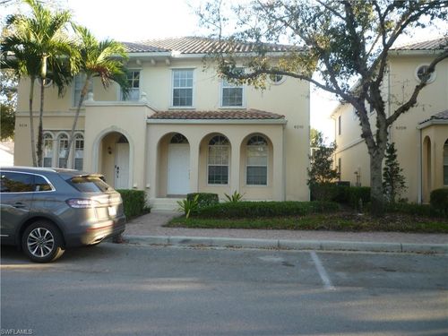 6210 Towncenter Cir, NAPLES, FL, 34119-9560 | Card Image