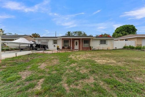 2745 Cambridge Rd, LAKE WORTH, FL, 33462-3812 | Card Image