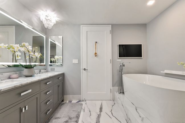 UNIT-15E - 1 Broad St, Condo with 2 bedrooms, 3 bathrooms and null parking in Stamford CT | Image 16