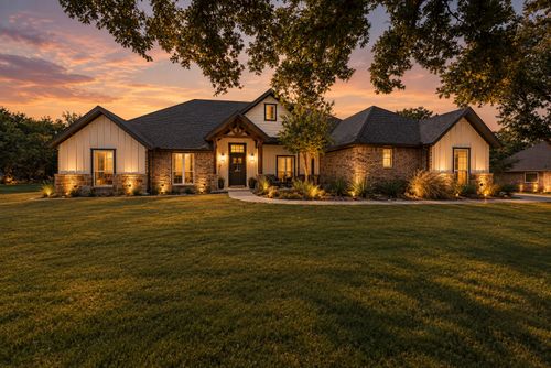 1075 Knoxmiller Court, Weatherford, TX, 76088 | Card Image