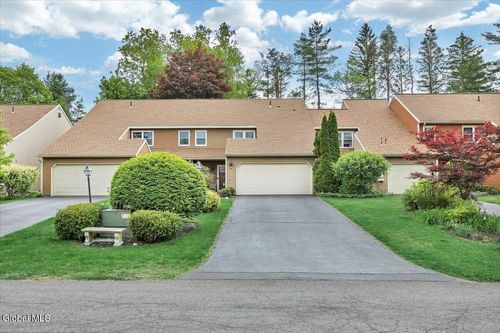 6 Quincy Rd, Glenmont, NY, 12077-3232 | Card Image