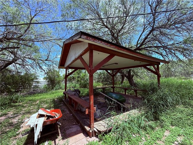 5742 Hidden Valley Loop, House other with 3 bedrooms, 2 bathrooms and null parking in Sandia TX | Image 20