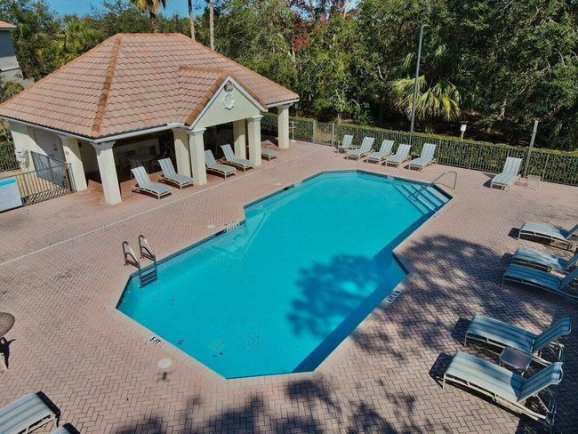 651 Sw Glen Crest Way, Condo with 3 bedrooms, 3 bathrooms and null parking in Stuart FL | Image 72