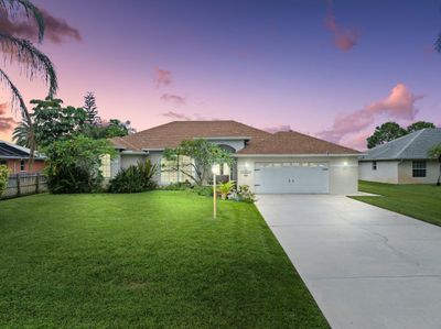 252 Sw Ridgecrest Drive, House other with 3 bedrooms, 2 bathrooms and null parking in Port St Lucie FL | Image 1