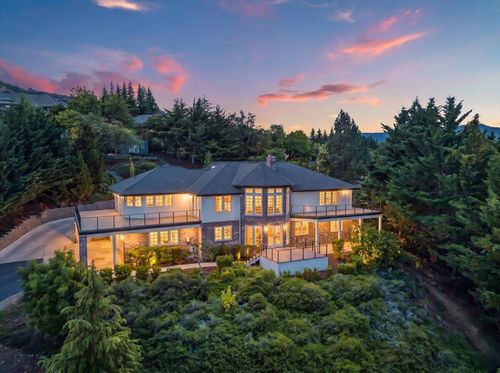 1544 Satellite, Medford, OR, 97504 | Card Image